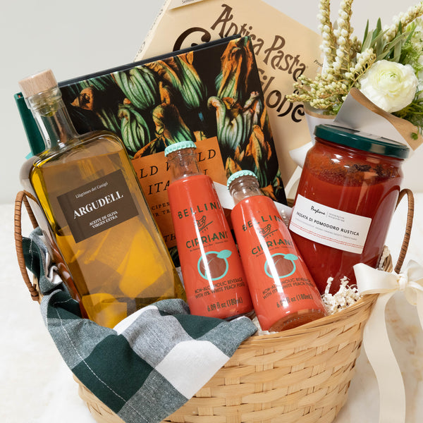Mama Mia Large Gift Basket